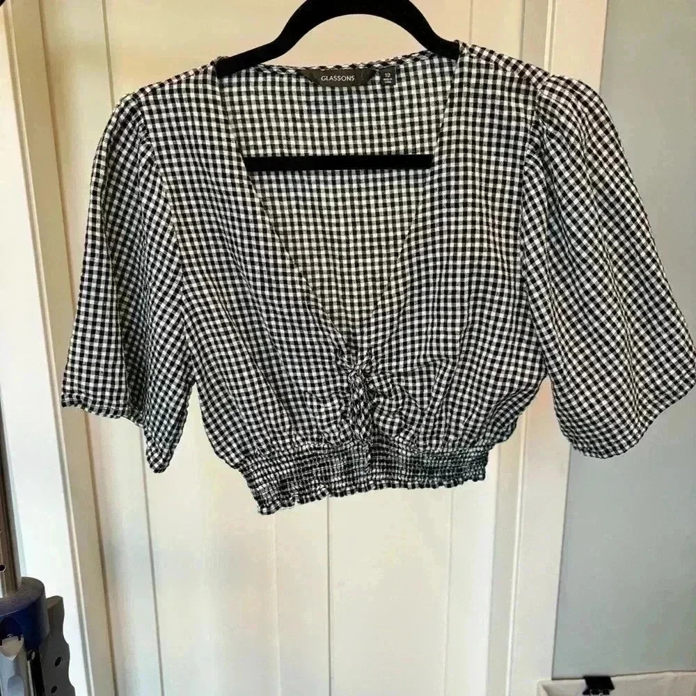 Glassons Women’s Cropped Black & White Plaid Shirt Size 12 elastic waist